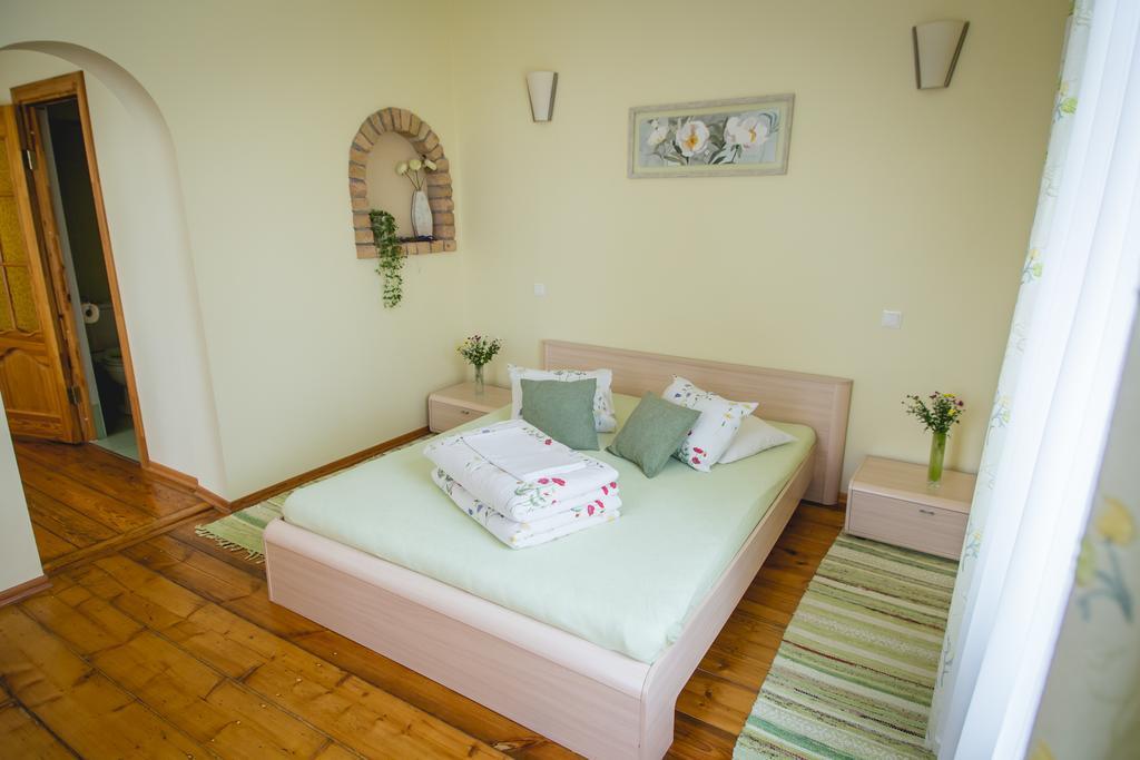 Viesu Maja Janis Hotel Madona Room photo
